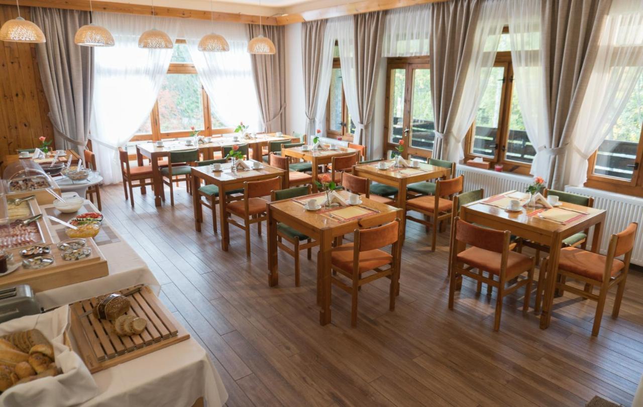 Profamily Hotel Top Benecko Buitenkant foto