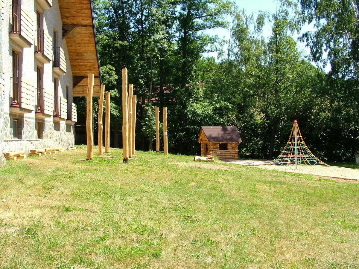 Profamily Hotel Top Benecko Buitenkant foto